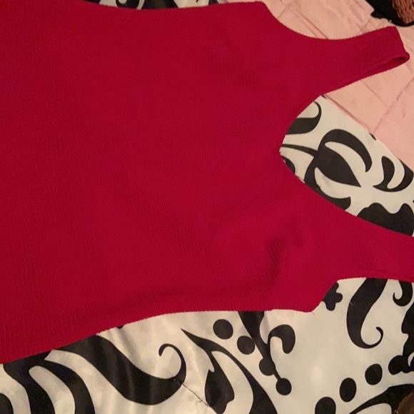 Red, zip up casual short dress - Picture 2 of 6